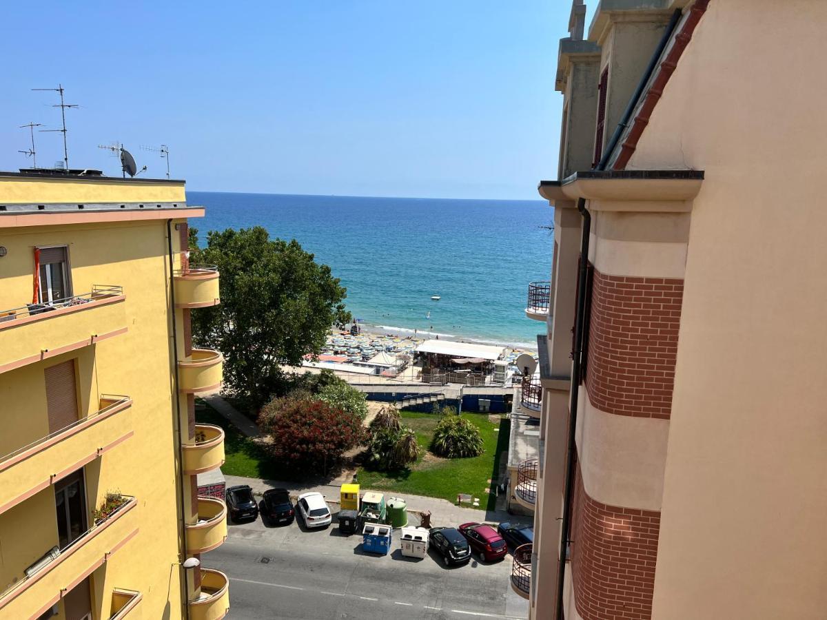 Don Pedro Beach House Savona Buitenkant foto